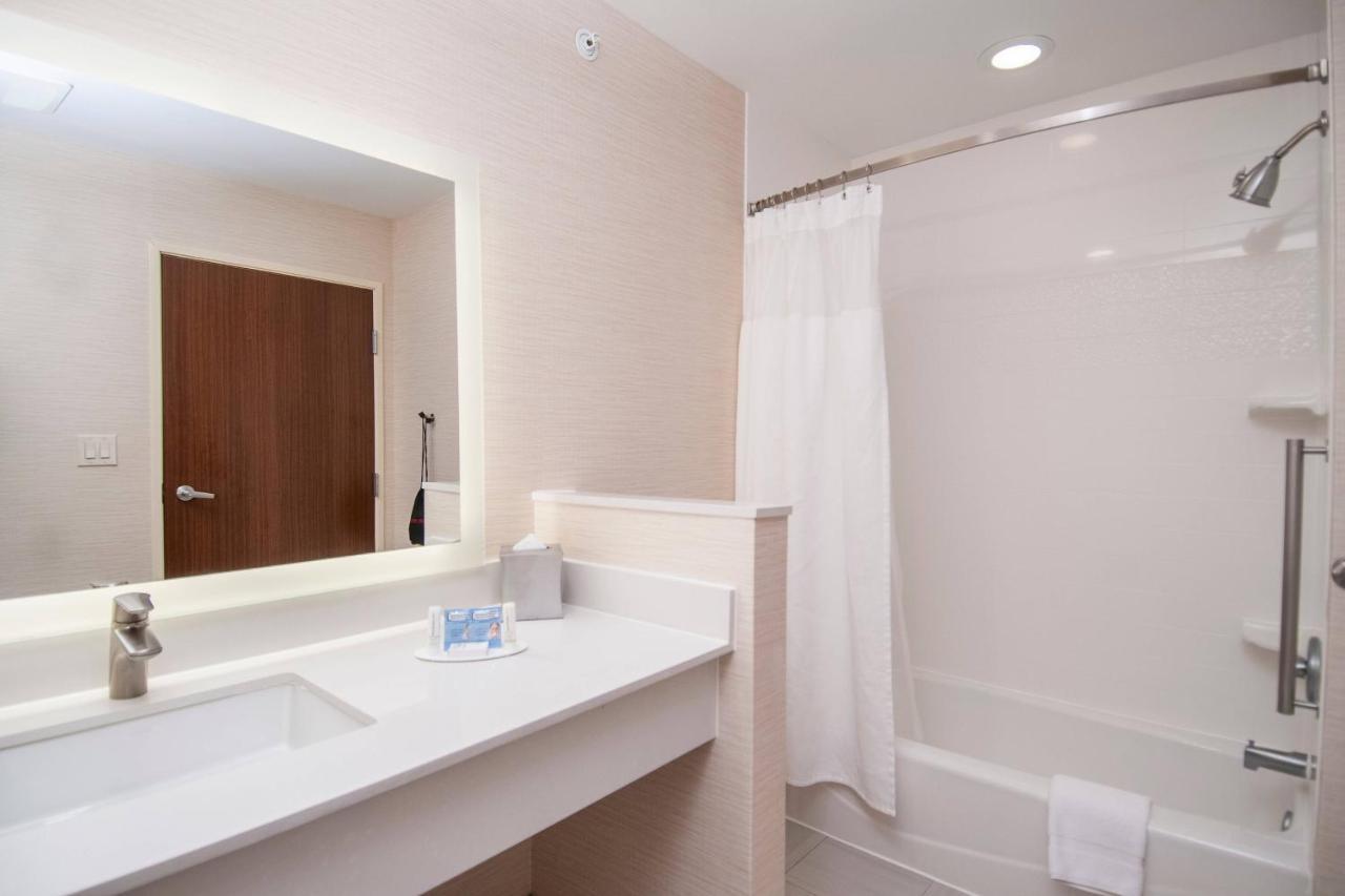 Fairfield & By Marriott Dallas North