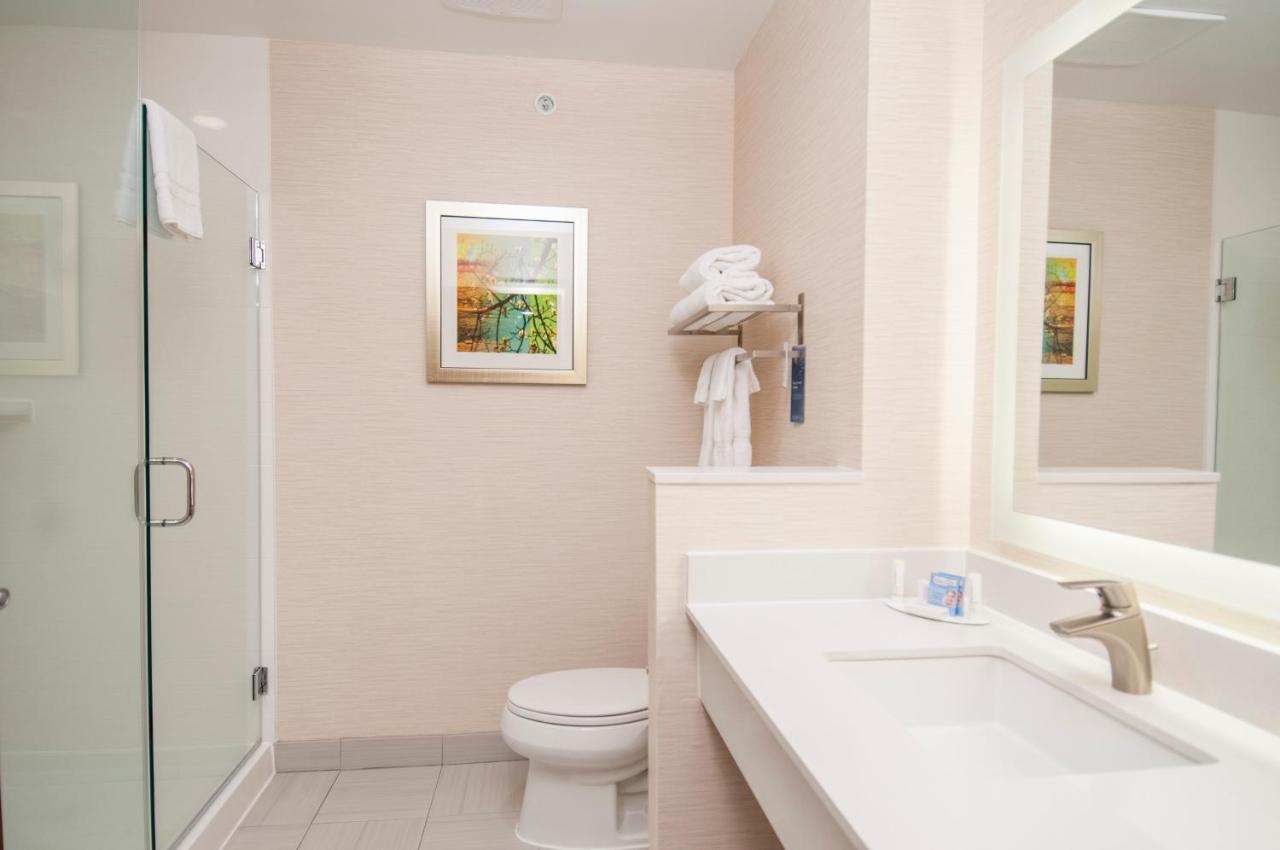 Fairfield & By Marriott Dallas North Plano