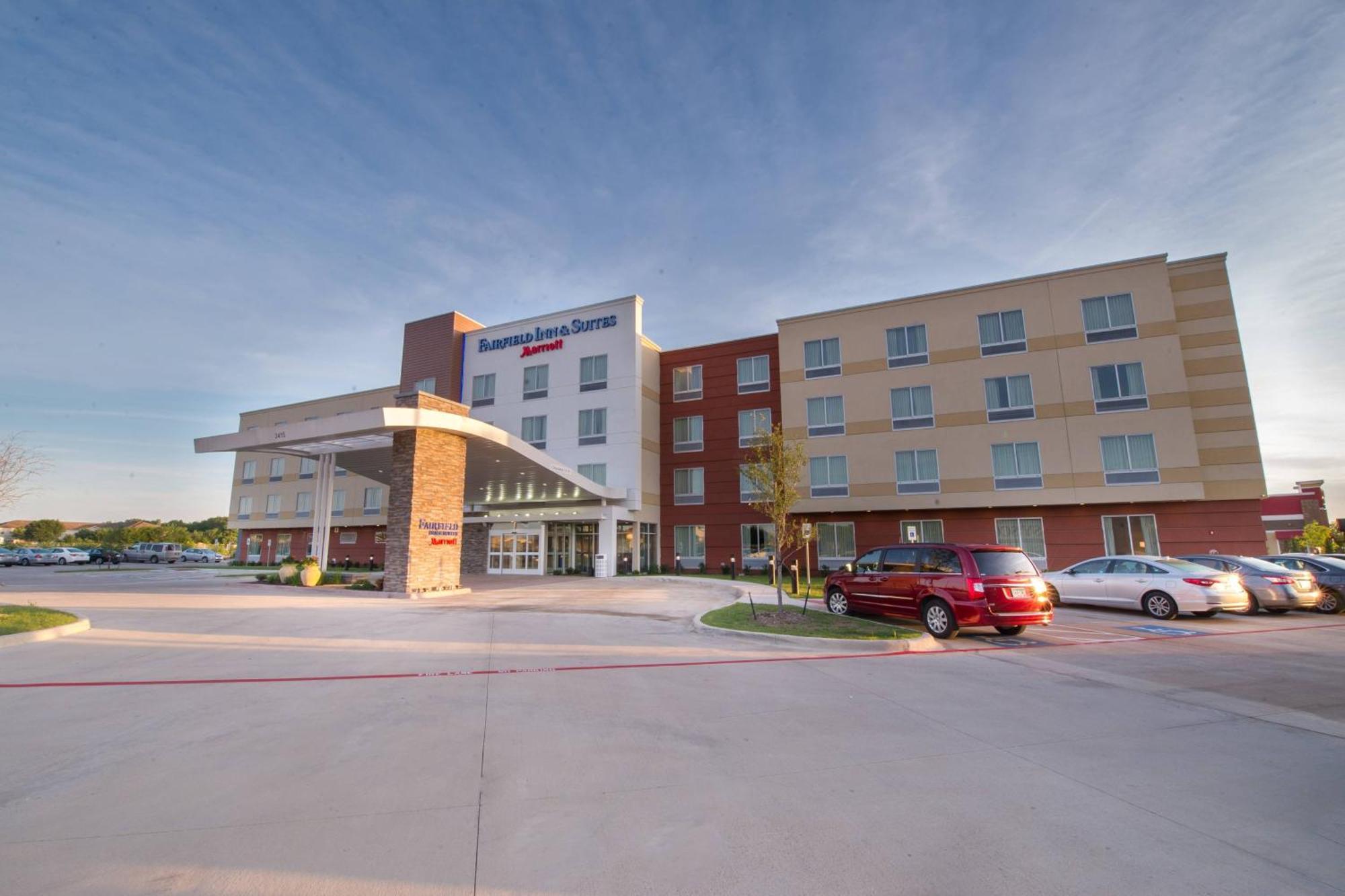 Fairfield & By Marriott Dallas North Hotel Plano