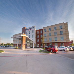 Fairfield & By Marriott Dallas North Hotel 3*