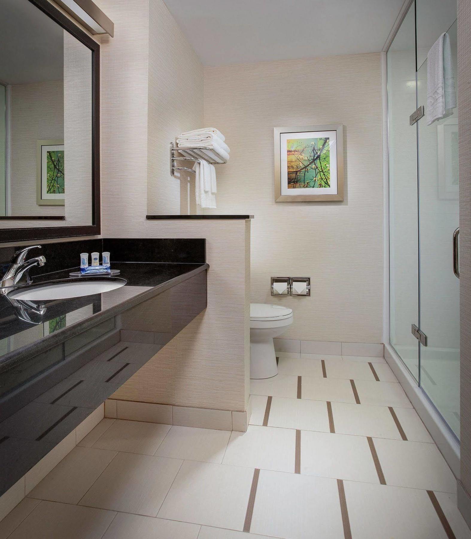 Hotel Fairfield & By Marriott Dallas North 3*